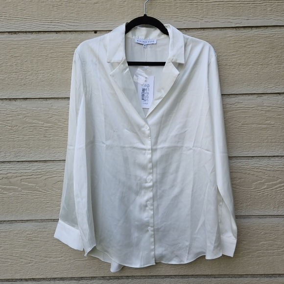 Endless Rose Tops - NWT Endless Rose classic satin over shirt in Champagne oversized medium